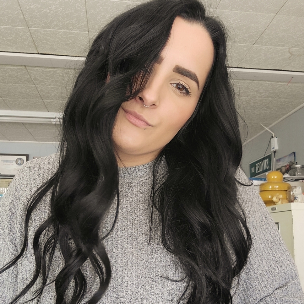 Meet your Posher, Stacy